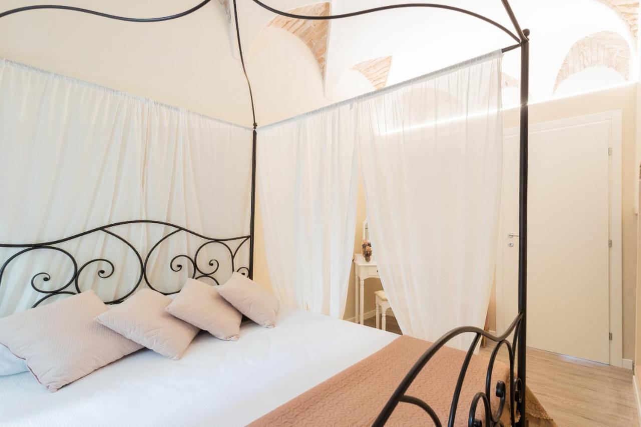 Romantic Escape City Centre With Jacuzzi & Parking By Rent All Como Exterior foto