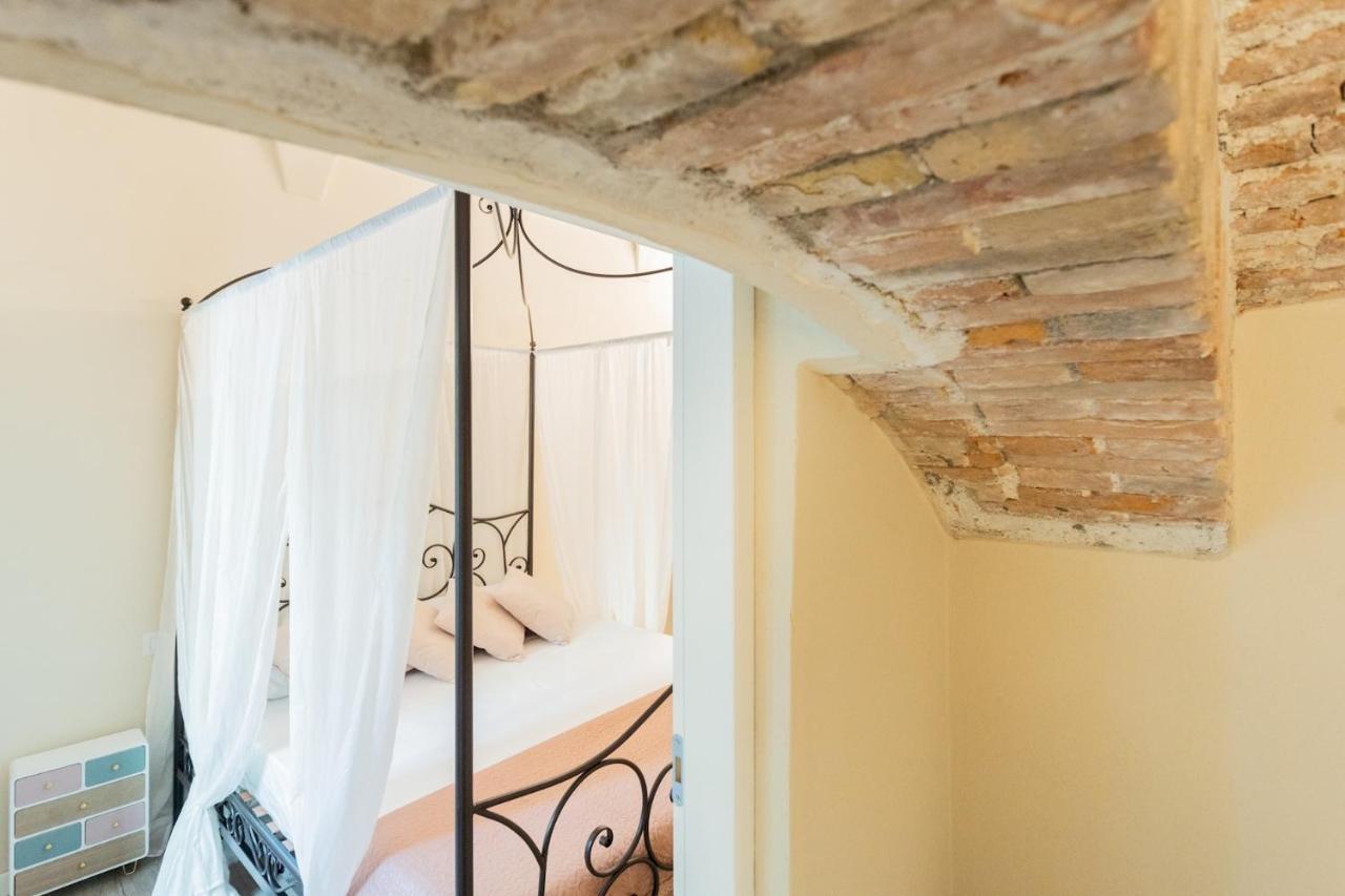 Romantic Escape City Centre With Jacuzzi & Parking By Rent All Como Exterior foto